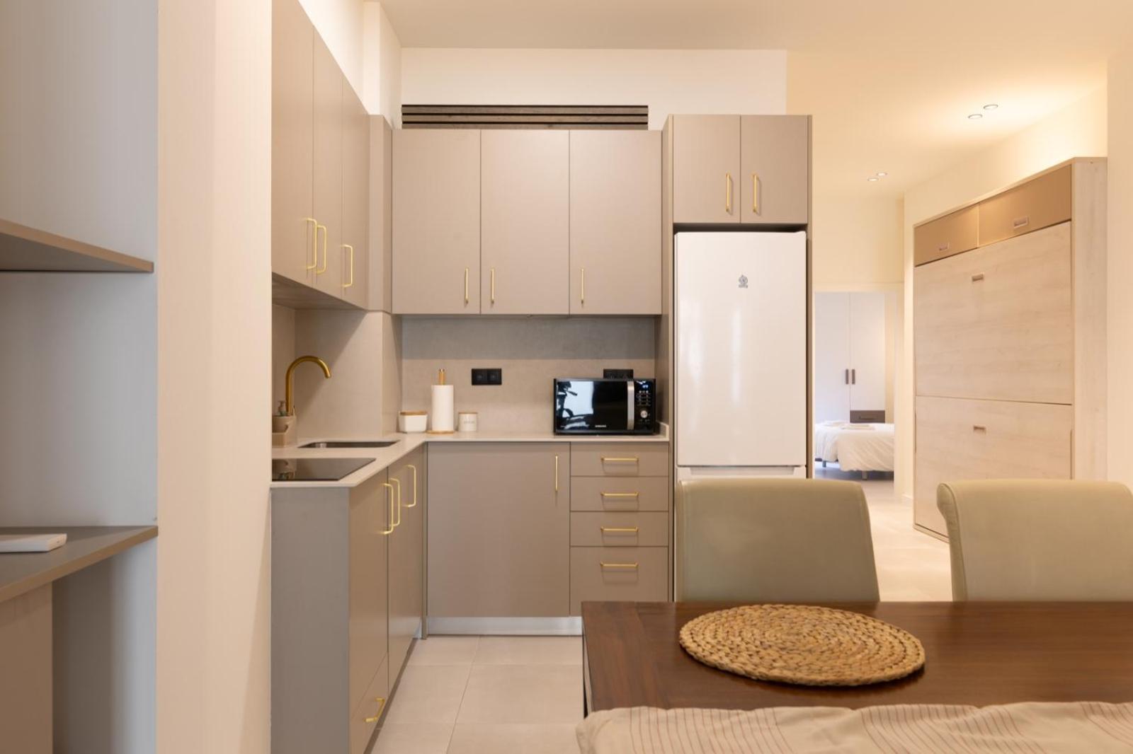 Luxury Center Apartment
